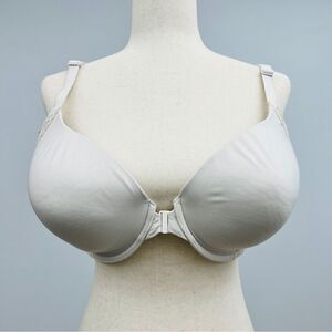 Victoria’s Secret Body by Victoria Lined Perfect Coverage 38DDD Front Close